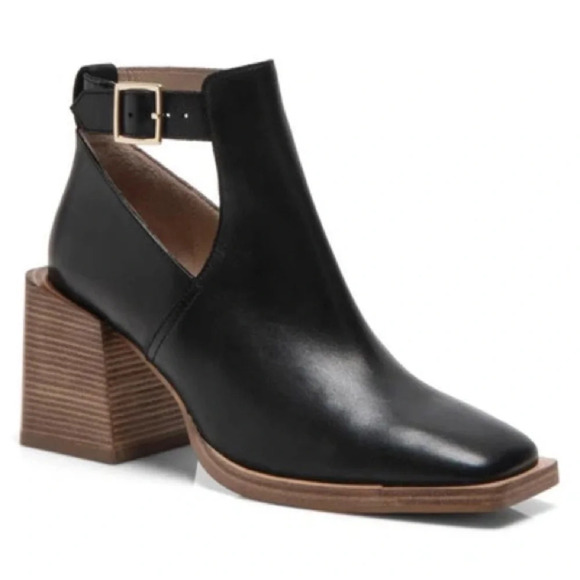 FREE PEOPLE BRADY BUCKLE SHOEBOOT IN BLACK  SZ: 40/9.0-9.5 - Picture 3 of 14